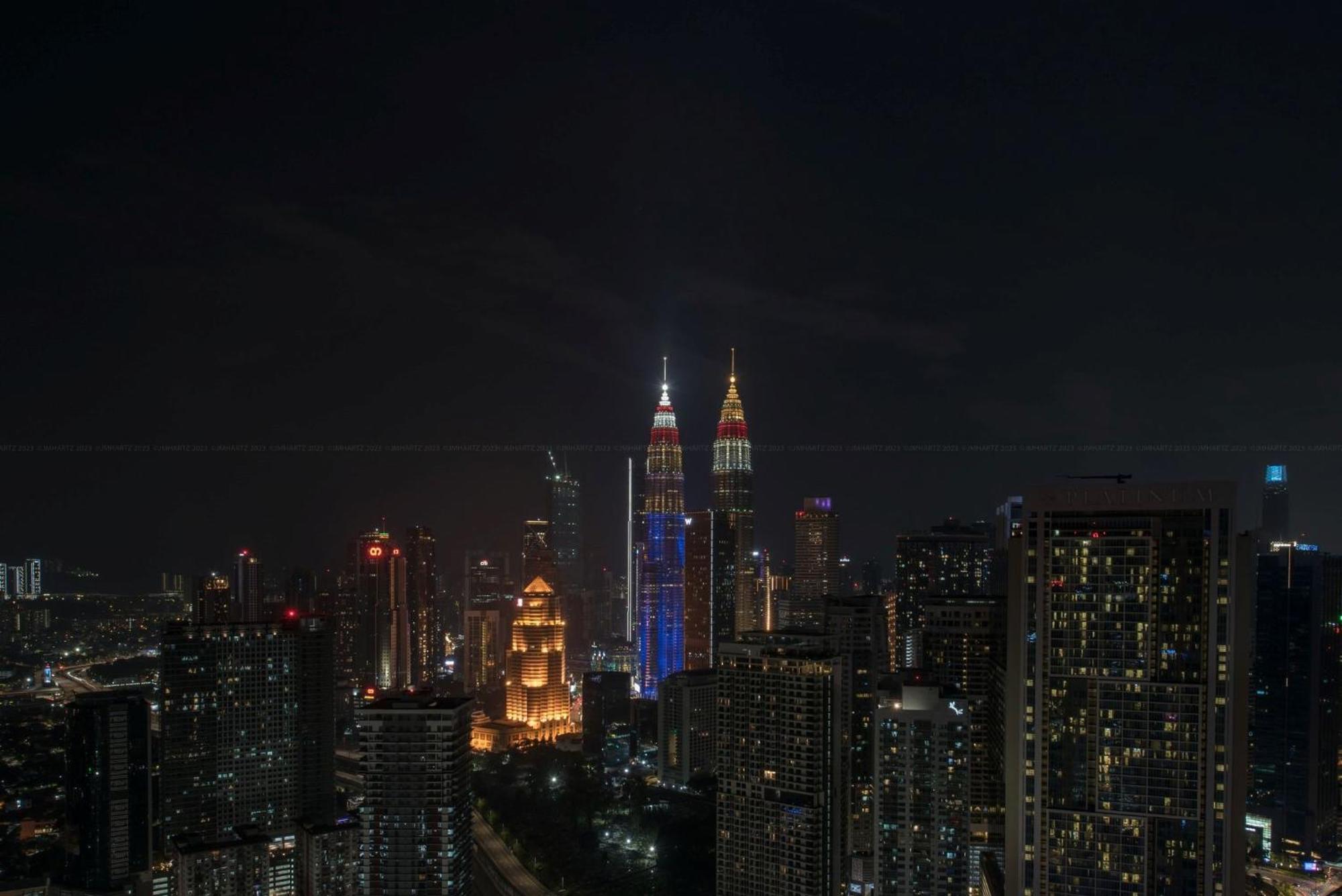 The Luxe Suites Infinitum Klcc Kuala Lumpur Exteriör bild